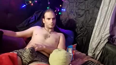 Snapshot of mrkinksized chatting on 12-23-24, 07:17 MrKinkSized online show from 12-23-24, 07:17