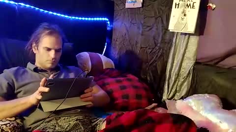 Snapshot of mrkinksized chatting on 02-22-25, 05:55 MrKinkSized online show from 02-22-25, 05:55