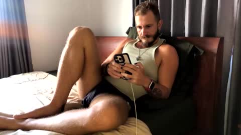 Max online show from 10-13-25, 07:30