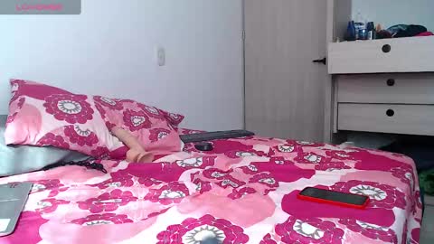 Snapshot of mrmickke chatting on 12-06-24, 07:12 INDEPENDT MODEL - Twitter mrmickke online show from 12-06-24, 07:12