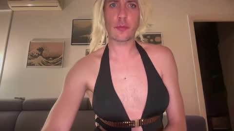 TaleOfLaura online show from 01-05-25, 01:13