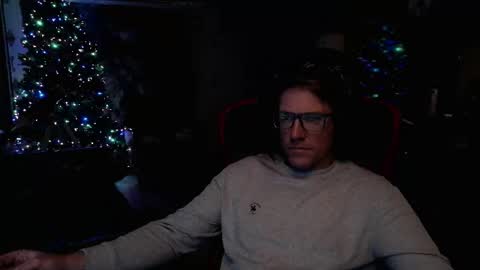 Snapshot of mrmurdoch chatting on 12-16-25, 08:52 Mr. Murdoch online show from 12-16-25, 08:52