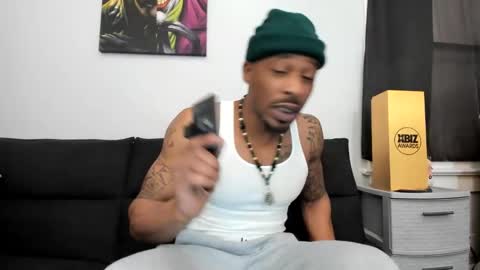 Snapshot of mromg007 chatting on 01-14-25, 02:32 mromg007 online show from 01-14-25, 02:32