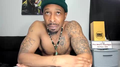 Snapshot of mromg007 chatting on 01-15-25, 01:34 mromg007 online show from 01-15-25, 01:34