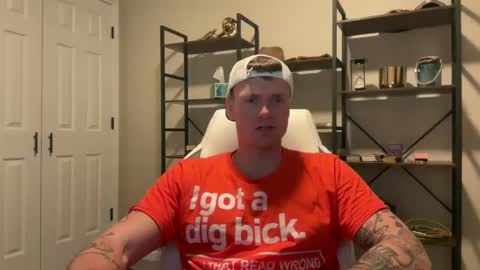 Snapshot of mrryanvoss chatting on 12-18-24, 12:43 Mr Ryan Voss online show from 12-18-24, 12:43