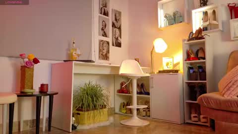 Snapshot of mrs_edha_ chatting on 05-16-26, 02:19 Edha online show from 05-16-26, 02:19