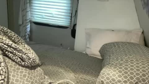 Snapshot of mrs_kinkie chatting on 03-06-25, 12:52 mrs_kinkie online show from 03-06-25, 12:52