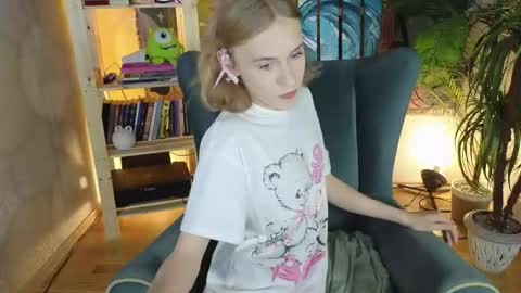 Barbie online show from 09-25-25, 12:42