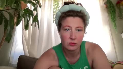 Babs Bear online show from 11-06-25, 04:52