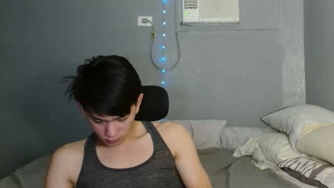 Snapshot of mrshawn95 chatting on 10-18-25, 03:57 shawn online show from 10-18-25, 03:57