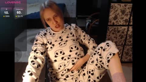 Sasha online show from 01-21-25, 04:48