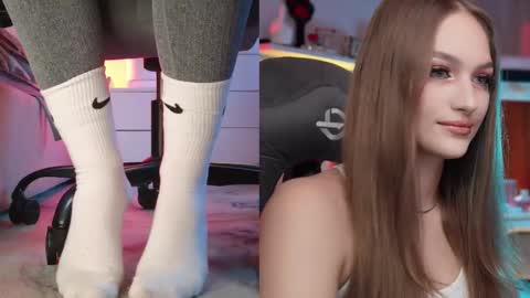 YOUR OWNER online show from 09-20-25, 03:24