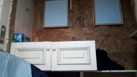 mrthickness80 online show from 12-21-25, 07:37