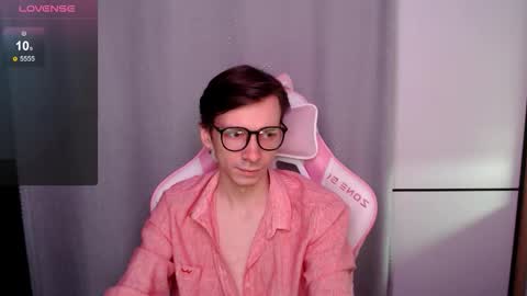 Snapshot of mrv1rginvibes chatting on 12-16-25, 10:20 Shy Boy online show from 12-16-25, 10:20