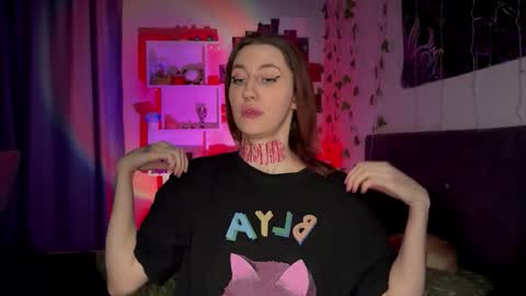 Dita online show from 11-20-25, 06:24