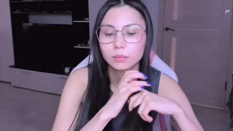 ms_emily_ online show from 03-26-26, 02:00