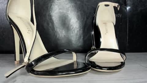 Goddess. Miss. Lady.  Queen. Madam Milady online show from 12-19-25, 04:58