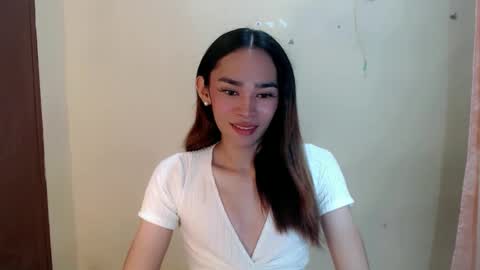 Snapshot of ms_randomxoxo chatting on 02-06-26, 12:19 Ashley online show from 02-06-26, 12:19