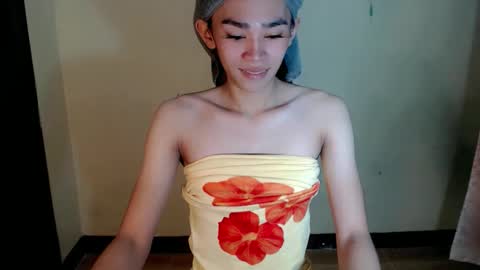 Snapshot of ms_randomxoxo chatting on 02-21-26, 04:02 Ashley online show from 02-21-26, 04:02