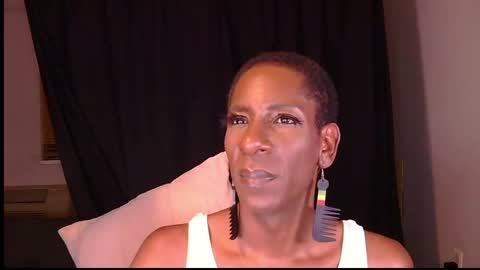 Merlin Mystique online show from 11-12-25, 08:15