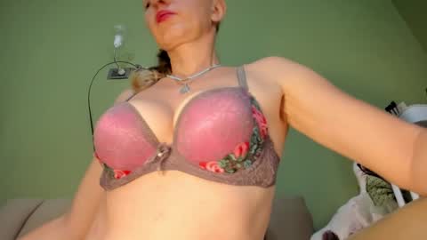 MsPurrfectLove online show from 09-08-25, 02:38