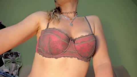 MsPurrfectLove online show from 12-01-25, 03:50