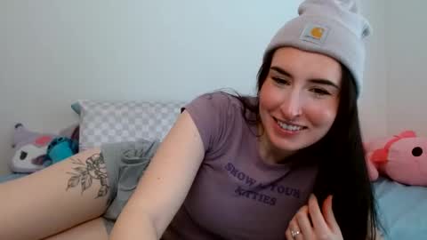 Snapshot of msrubyhayes chatting on 01-03-25, 06:24 Ruby online show from 01-03-25, 06:24