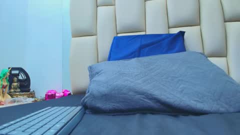 FERNANDA 3 online show from 12-18-25, 03:12