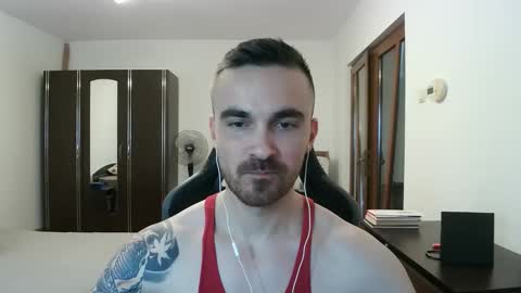 Snapshot of mu5clemania chatting on 01-06-26, 01:15 Victor online show from 01-06-26, 01:15