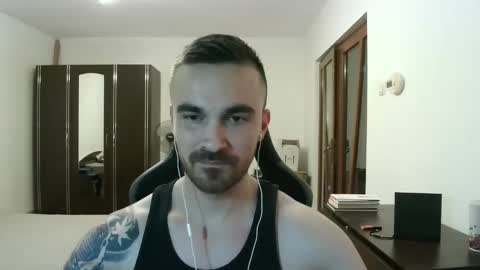 Snapshot of mu5clemania chatting on 01-07-26, 07:27 Victor online show from 01-07-26, 07:27