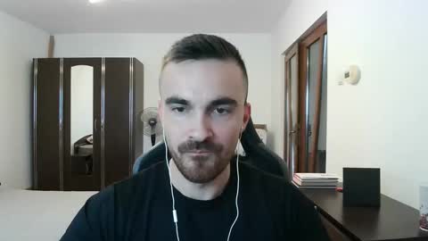 Snapshot of mu5clemania chatting on 01-08-26, 01:13 Victor online show from 01-08-26, 01:13