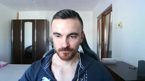 Snapshot of mu5clemania chatting on 02-02-26, 12:37 Victor online show from 02-02-26, 12:37