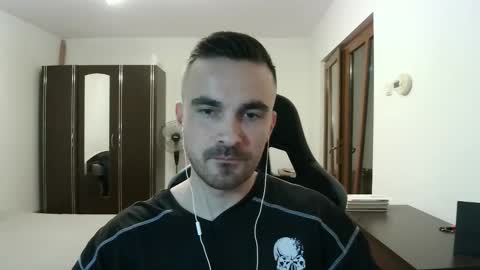 Snapshot of mu5clemania chatting on 02-07-26, 08:34 Victor online show from 02-07-26, 08:34