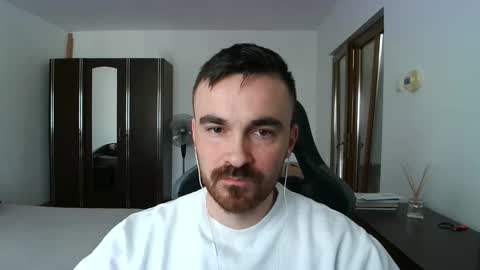 Snapshot of mu5clemania chatting on 02-23-26, 07:06 Victor online show from 02-23-26, 07:06