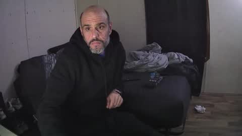 Muffdiver online show from 02-04-26, 02:28