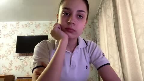 Tia online show from 02-12-26, 07:14