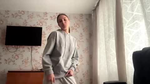 Tia online show from 03-13-26, 06:20