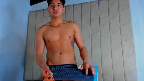 Snapshot of muichiro_tokito1 chatting on 02-06-25, 07:45 muichiro tokito1 online show from 02-06-25, 07:45