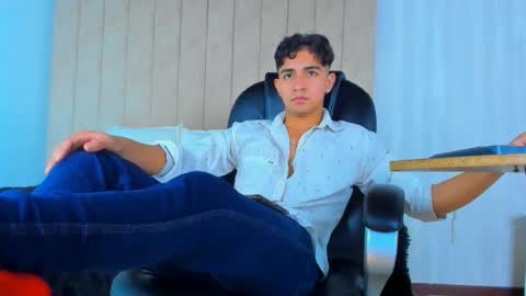 Snapshot of muichiro_tokito1 chatting on 02-27-25, 04:09 muichiro tokito1 online show from 02-27-25, 04:09