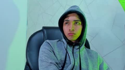 Snapshot of muichiro_tokito1 chatting on 11-13-25, 11:53 muichiro tokito1 online show from 11-13-25, 11:53