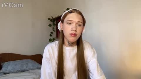 Polik online show from 09-24-25, 01:47