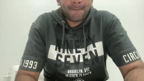 munnabobby2008 online show from 02-12-25, 07:44