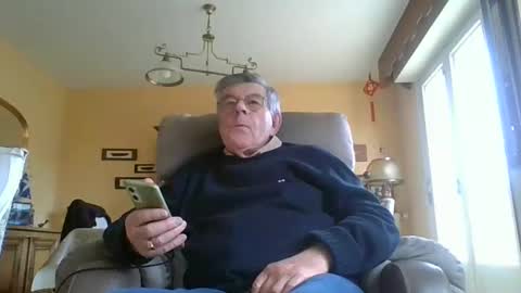 mururoa35 online show from 02-23-25, 04:02