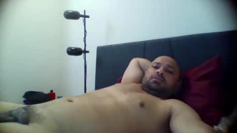 Snapshot of muscle794 chatting on 02-26-26, 06:18 Cool Traveler online show from 02-26-26, 06:18
