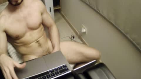 muscle_boy2345 online show from 09-20-25, 05:19