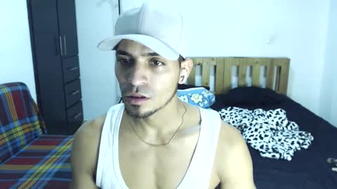 Snapshot of muscle_man1 chatting on 02-12-26, 03:01 Mike online show from 02-12-26, 03:01