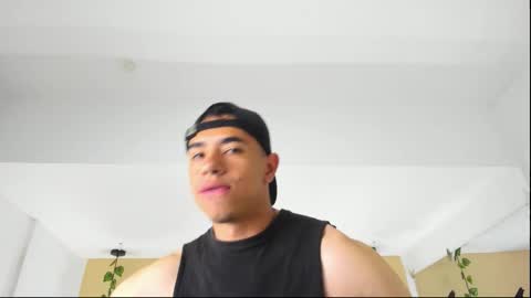 muscle scott online show from 10-19-25, 12:17