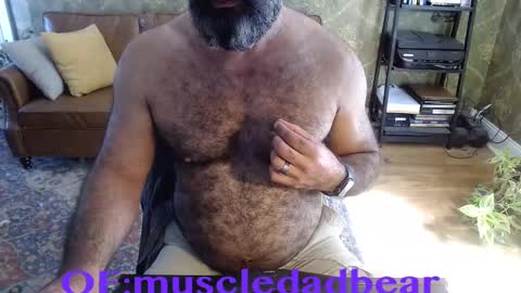 Snapshot of muscledadbear chatting on 09-09-25, 03:00 Jordan El Din online show from 09-09-25, 03:00