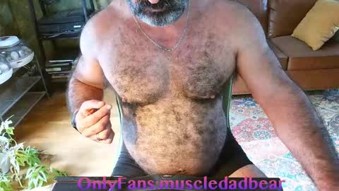 Snapshot of muscledadbear chatting on 03-24-26, 01:16 Jordan El Din online show from 03-24-26, 01:16