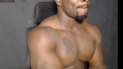 musclegod23 online show from 12-04-24, 08:12